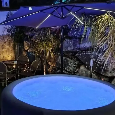 La Casona Del Pinar Jacuzzi & Swiming Pool 木屋 *